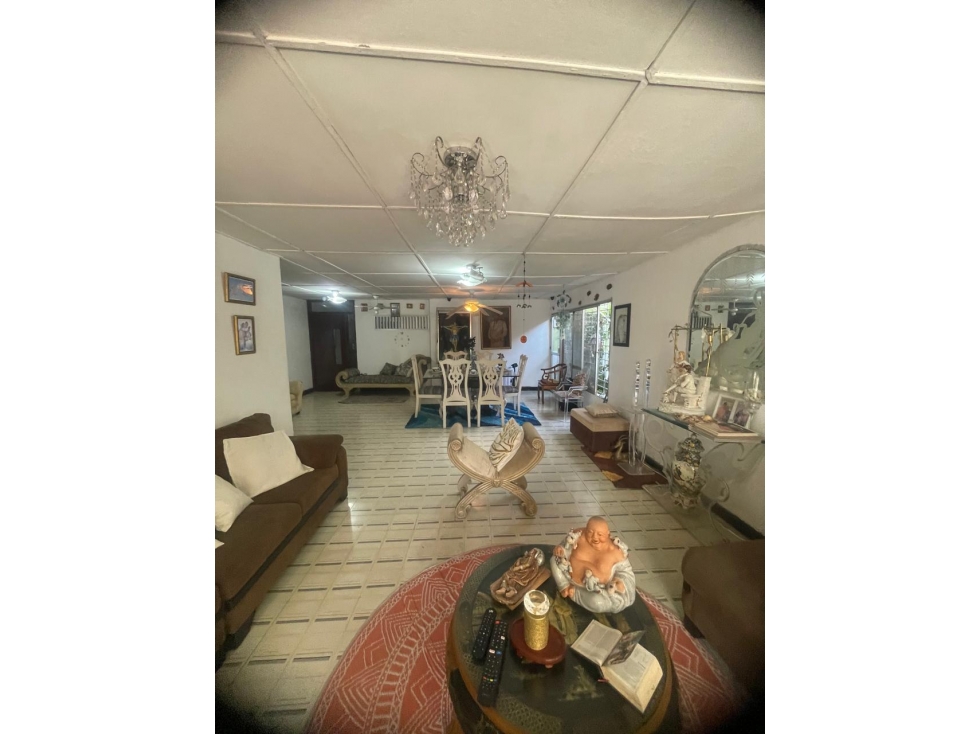 VENTA CASA INDEPENDIENTE SECTOR BARRIO COLOMBIA USO MIXTO