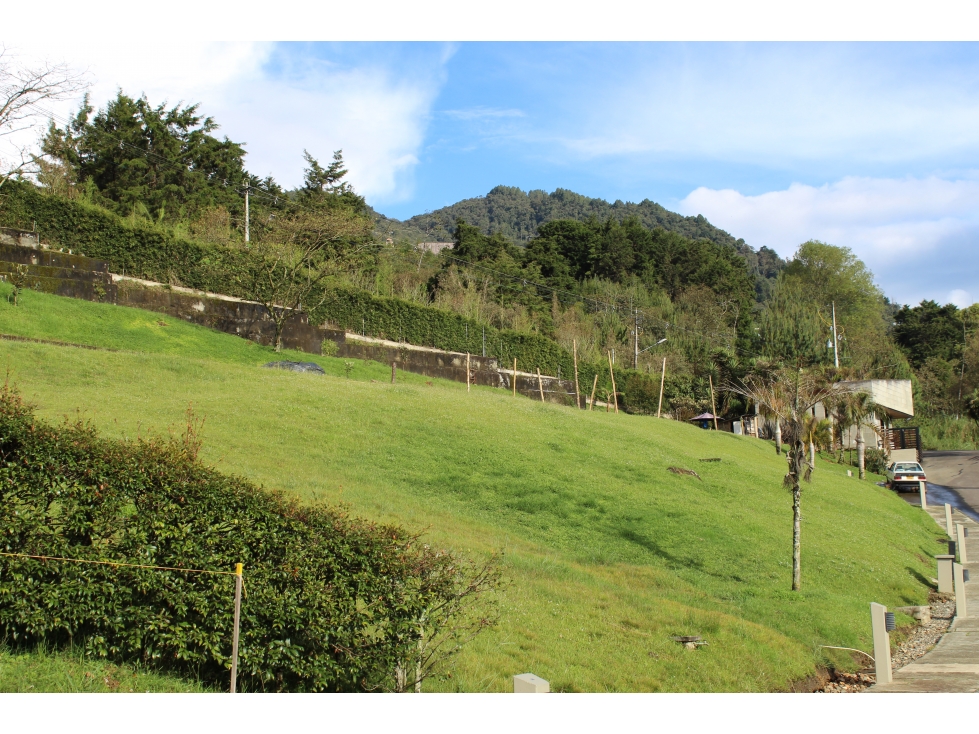 Lote en venta altos del Poblado — foto 4