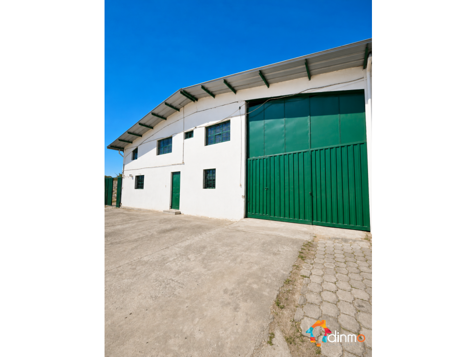 Galpón / Bodega Venta | Tumbaco | Suelo Múltiple | Av. Interoceánica - 2