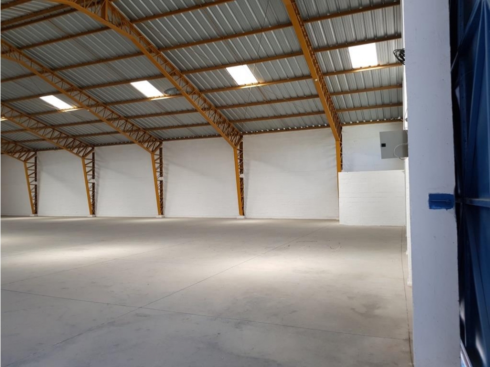 Arriendo Bodega en Renta Calderon Marianitas, complejo de Galpones - 5