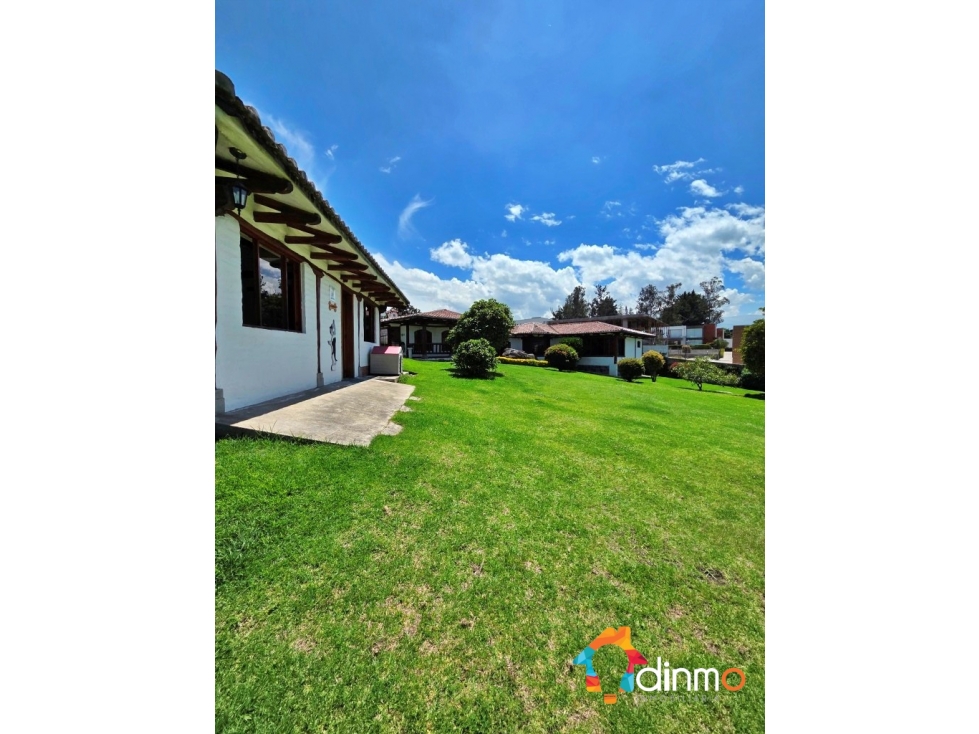 Quinta en Venta en La Viña Alta Tumbaco | 2.267 m² de Terreno - 1
