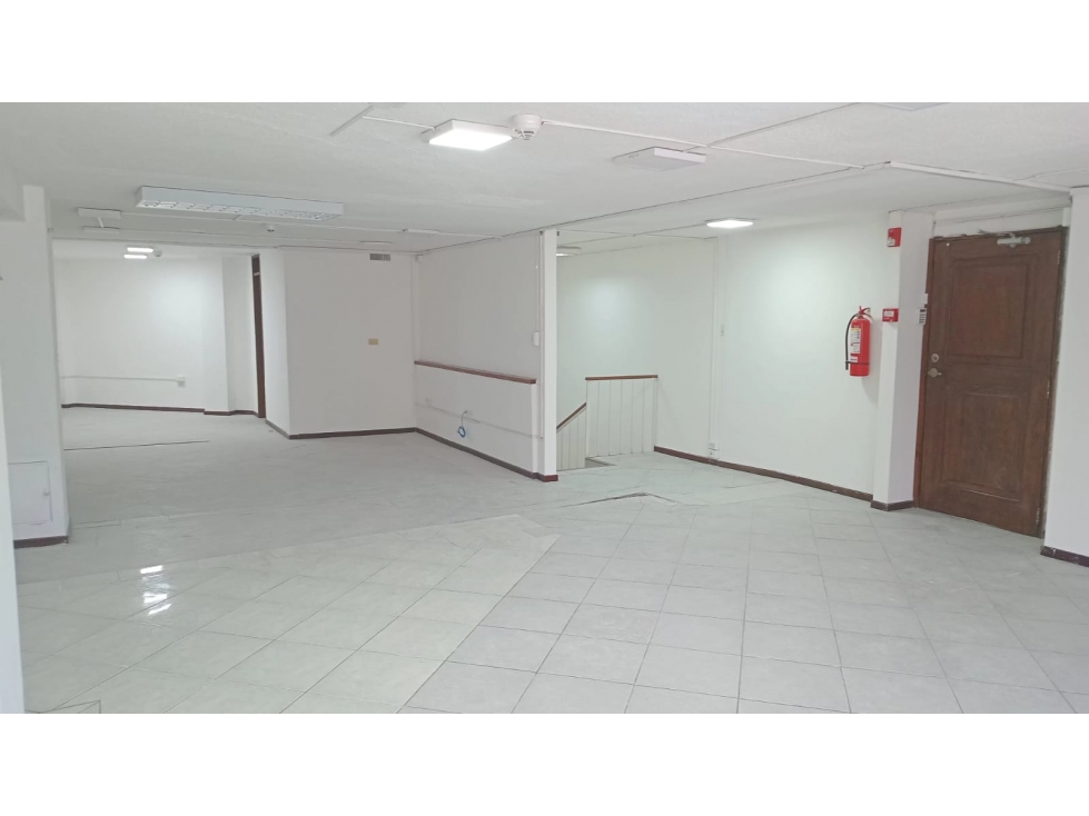 Local Corporativo en Renta 600 m², Av. Coruña, Plaza Artigas - 2