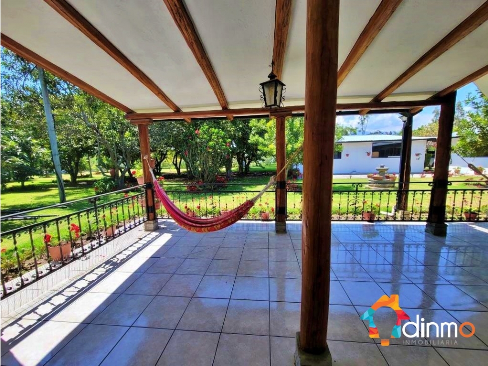 Vendo propiedad para Hostería, Quinta, Casa de Eventos en Puembo - 2