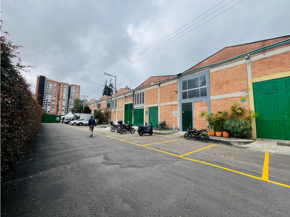 Bodega en Venta - Prado Veraniego - Excelente Oportunidad — foto 2