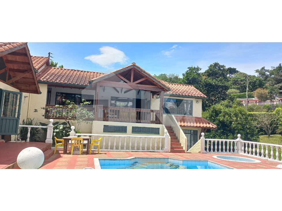 Casa campestre en Villeta con piscina y amplias zonas verdes - 1