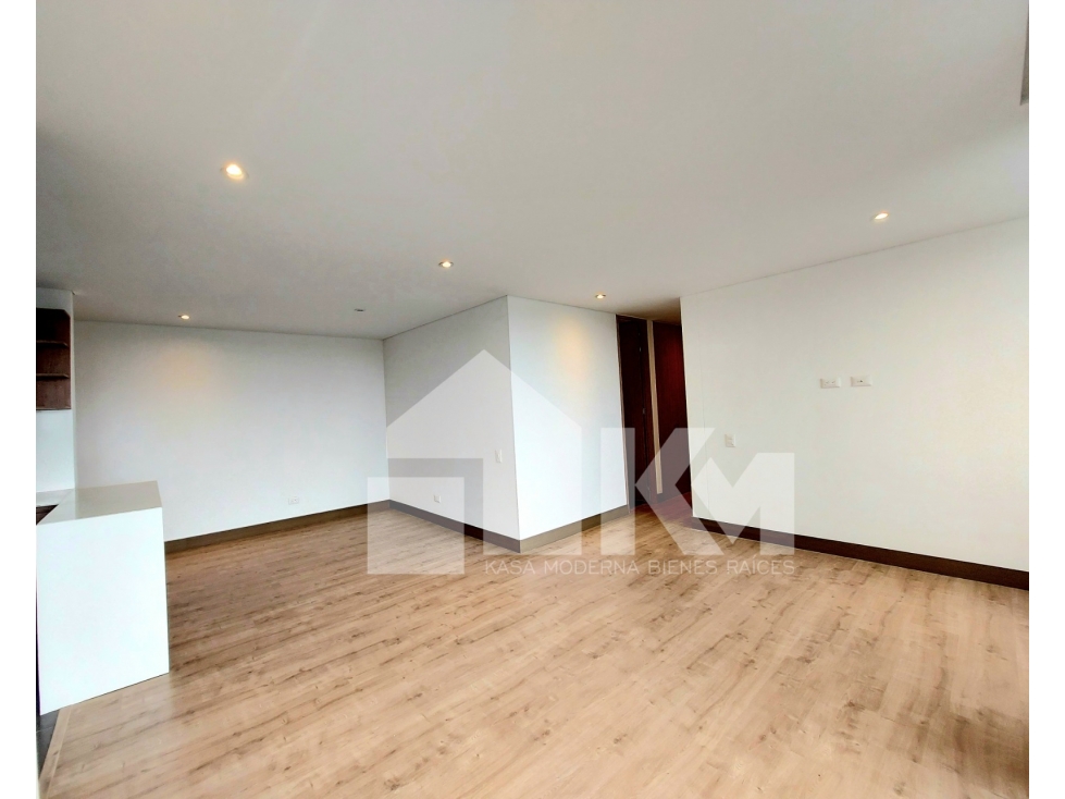 espectacular Apartamento en Venta en Modelia — foto 3
