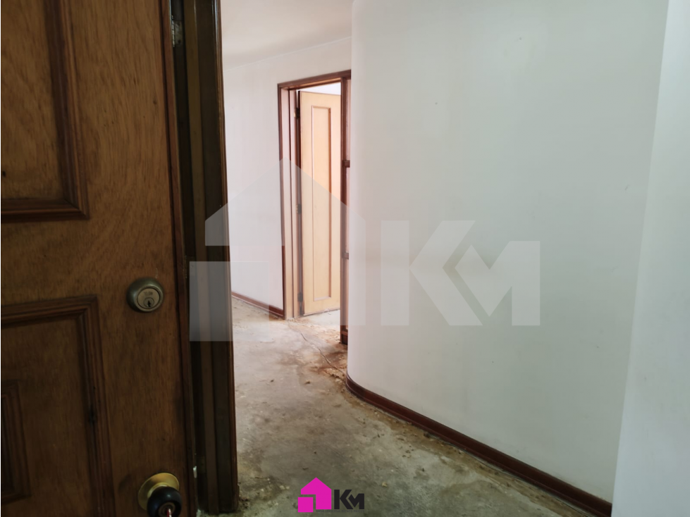 Santa Bárbara: apartamento para remodelar en ubicación premium — foto 4