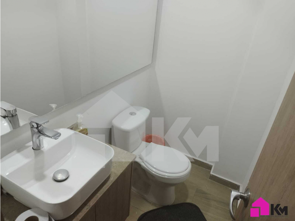 Casa en Cota Cerca al C.C. Terracota 3 Niveles y Terraza Privada — foto 5