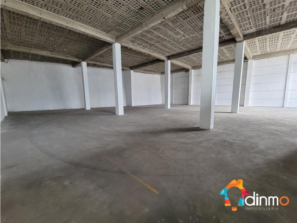 Galpon industrial de arriendo Norte de Quito - Parque de los recuerdos - 2