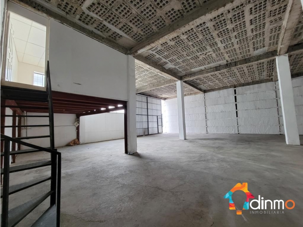 Galpon industrial de arriendo Norte de Quito - Parque de los recuerdos - 6