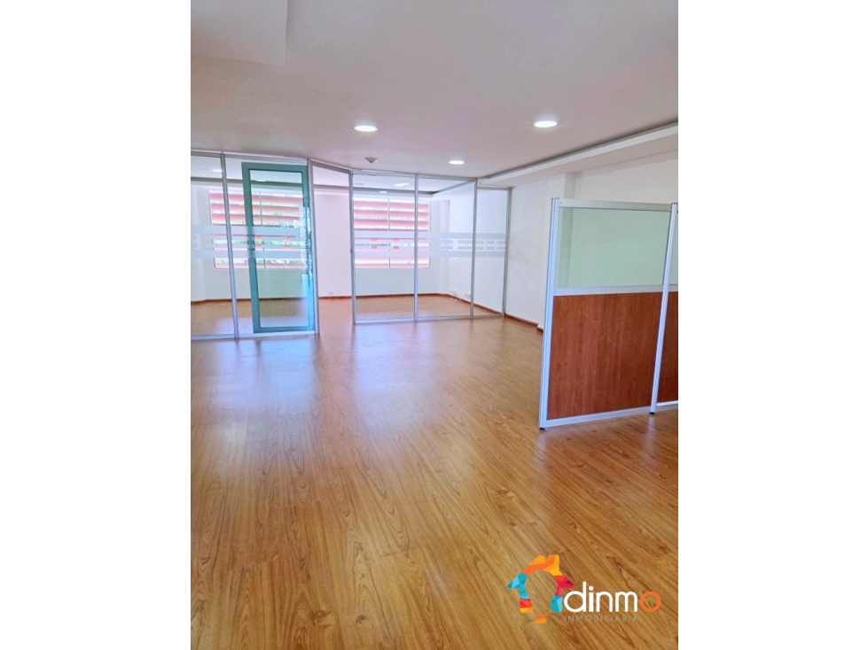 Oficina Corporativa en Arriendo | Cumbayá | 65 m² | 2 Parqueaderos — foto 4