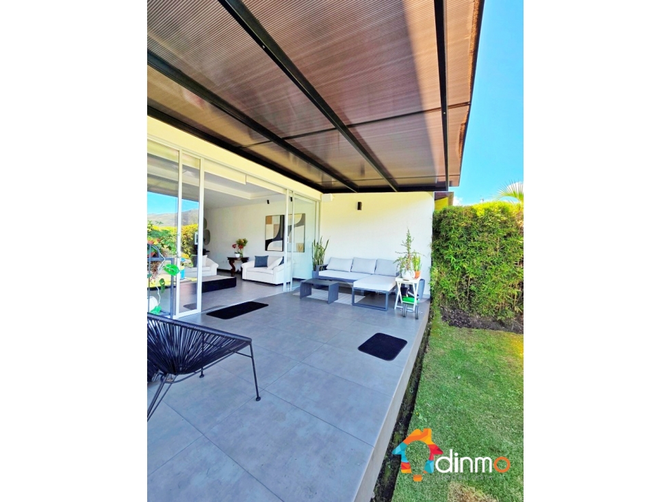 DEPARTAMENTO VENTA CUMBAYA | PLANTA BAJA | JARDIN | URBANIZACION — foto 2