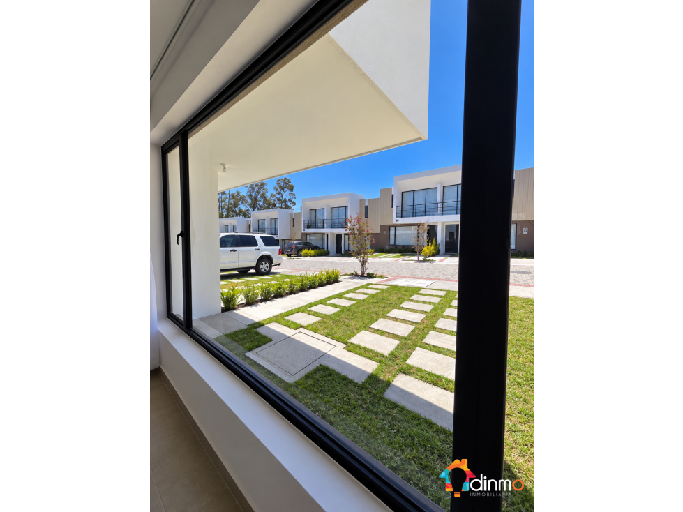 Casa nueva en renta Puembo | 125 m² + jardín | $850 | Piscina - 2