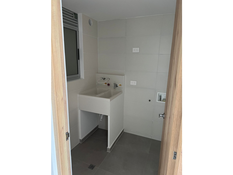 APARTAMENTO EN VENTA COLINAS DE MAMEYAL — foto 2