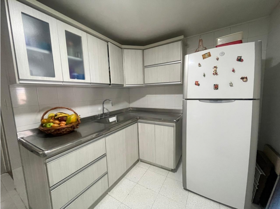 Vendo apartamento en el sector de Laureles