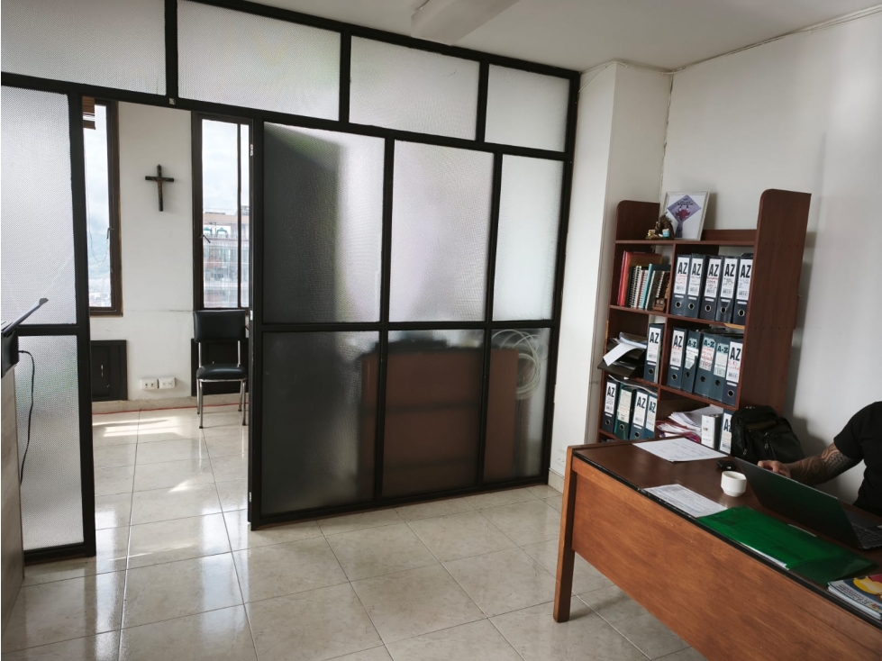 Oficina en Venta en el Centro de Manizales - 2