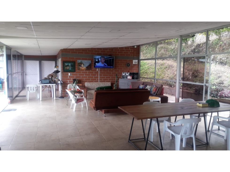 Vendo casa campestre en el sectorde la Cabaña