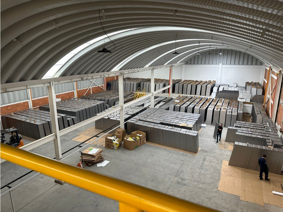 BODEGA EN ARRENDAMIENTO EN MALTERIA - 2