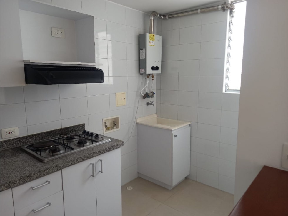 Apartaestudio en arrendamiento sector Guayacanes — foto 3