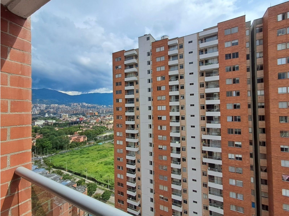 Apartamento en venta en conjunto cerrado en Itagüi — foto 4