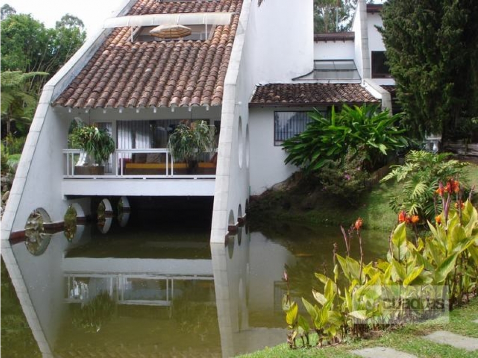 Venta casa campestre en El Retiro ideal para eventos