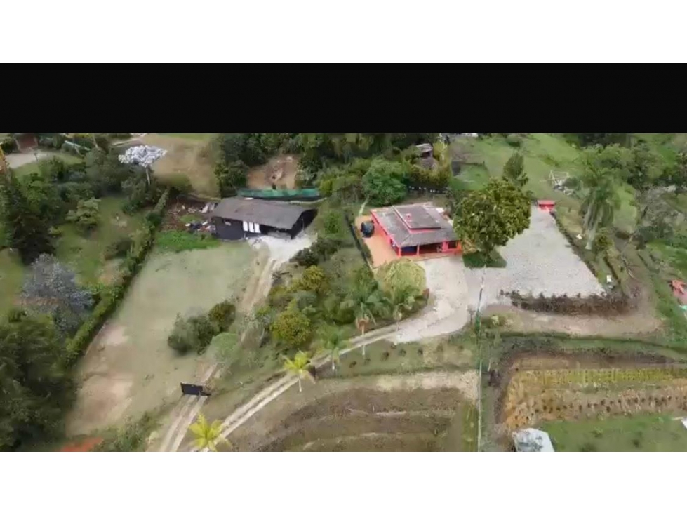 Venta casa campestre en Capiro con bodega y explanación