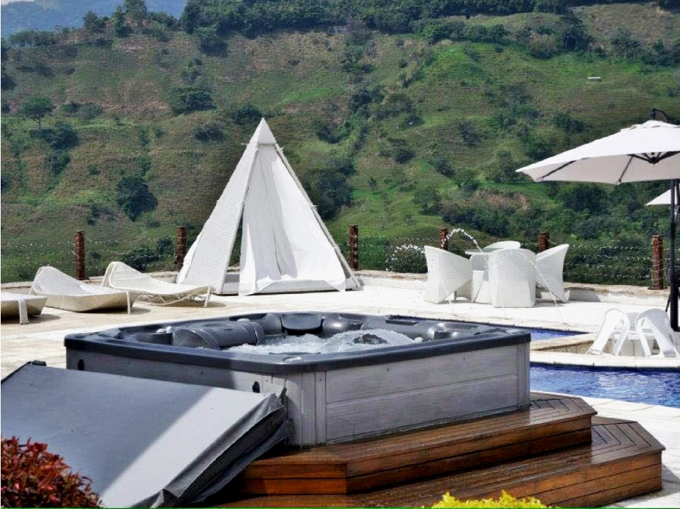 Venta/Arriendo casa campestre en Bolombolo con piscina y jacuzzi — foto 3