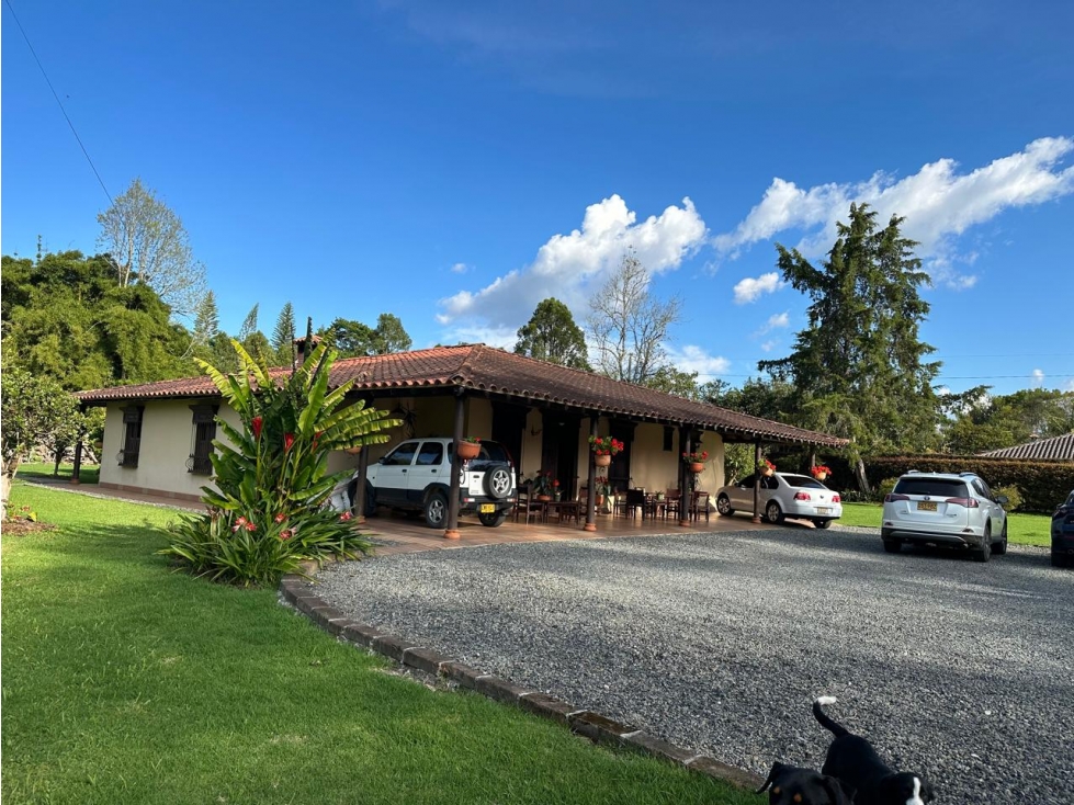 Casa campestre en venta y arriendo Uso comercial- Llanogrande Rionegro — foto 2