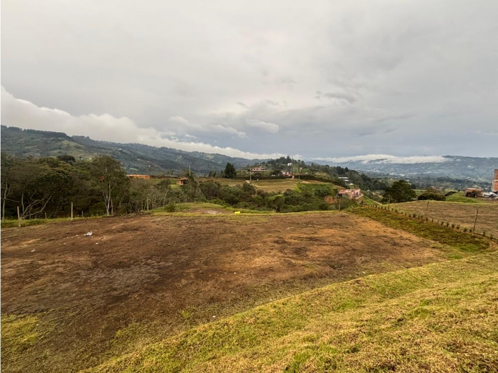 Venta lote campestre en Guarne unidad cerrada con explanación — foto 2