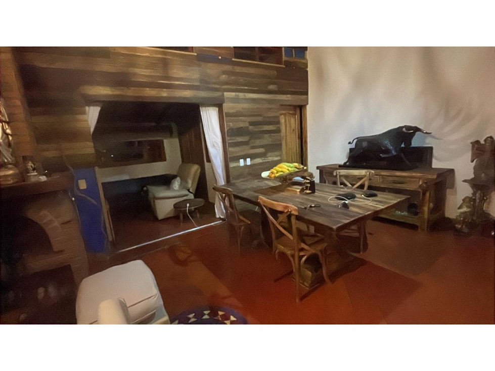 Venta Casa campestre Vereda El Capiro con bodega y pesebreras