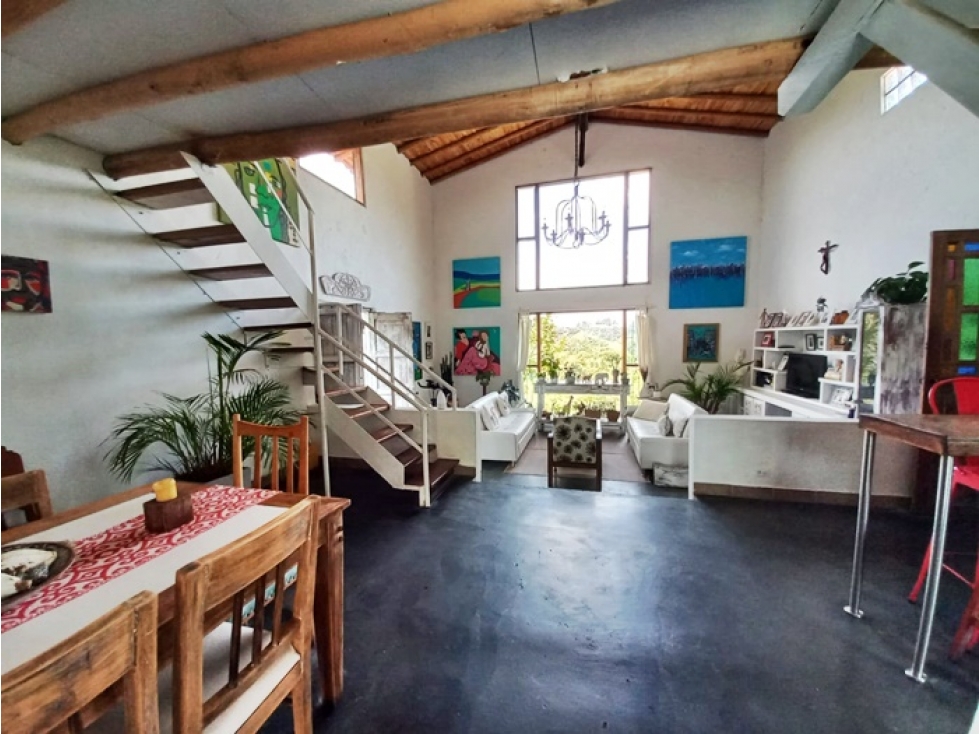 Venta finca en Marinilla con 2 construcciones y lote de 11.770 m² — foto 2