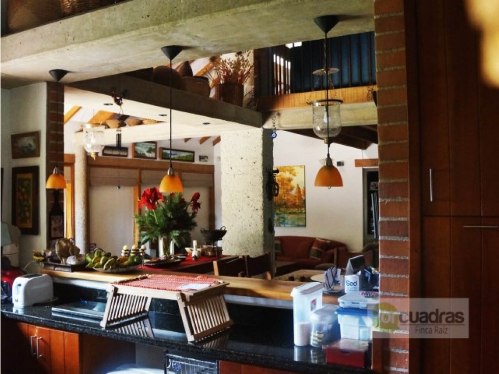 Venta/Arriendo casa campestre en El Escobero con dos casas — foto 5