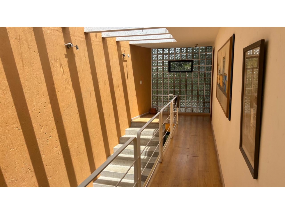 Venta casa campestre en El Carmen de Viboral con lote amplio y jacuzzi — foto 6