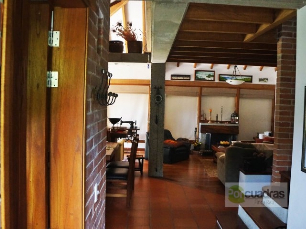 Venta/Arriendo casa campestre en El Escobero con dos casas — foto 2