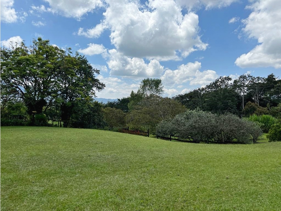 Venta finca en doble calzada con agua propia y establo — foto 3