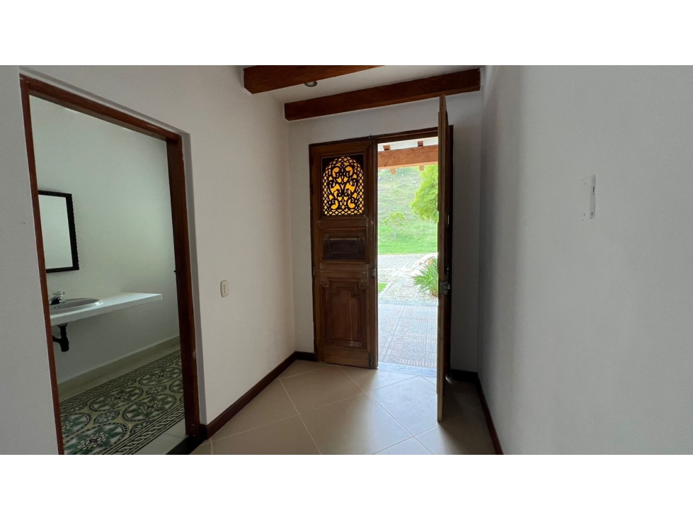 Venta/Arriendo casa campestre El Retiro-Llanogrande lote 10.000 m² — foto 2