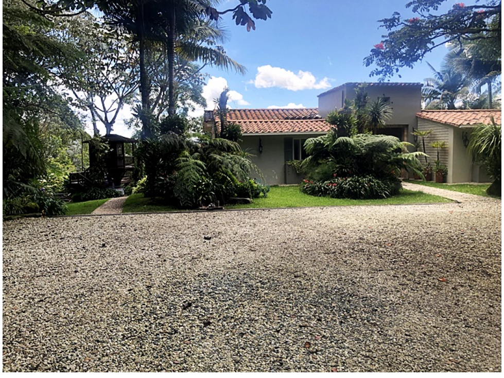Venta casa campestre en Rionegro Capiro con 20 pesebreras