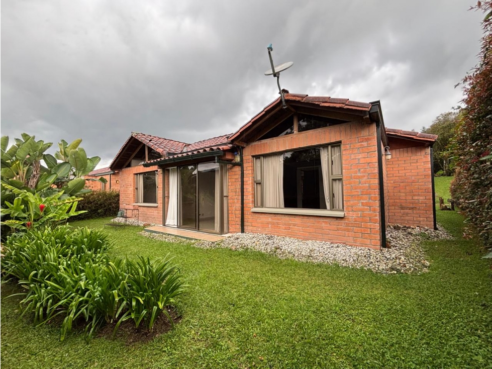 Arriendo casa campestre en El Retiro Antioquia en unidad cerrada — foto 3
