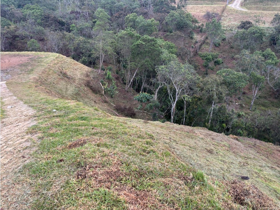 Venta lote campestre en Guarne unidad cerrada con explanación — foto 5