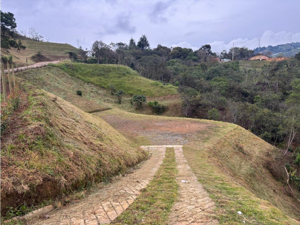 Venta lote campestre en Guarne unidad cerrada con explanación — foto 6