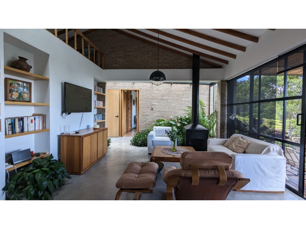 Venta | Propiedad con dos chalets modernos y vista al valle en La Ceja — foto 4