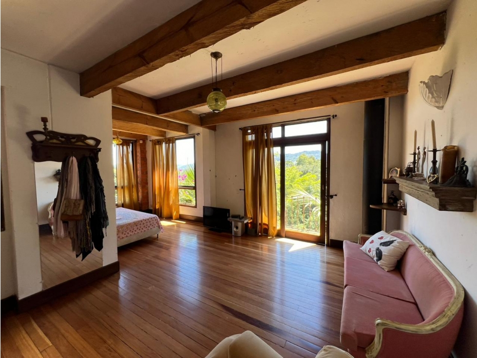 Venta casa campestre vía Llanogrande-La Ceja con 7.400 m² — foto 2