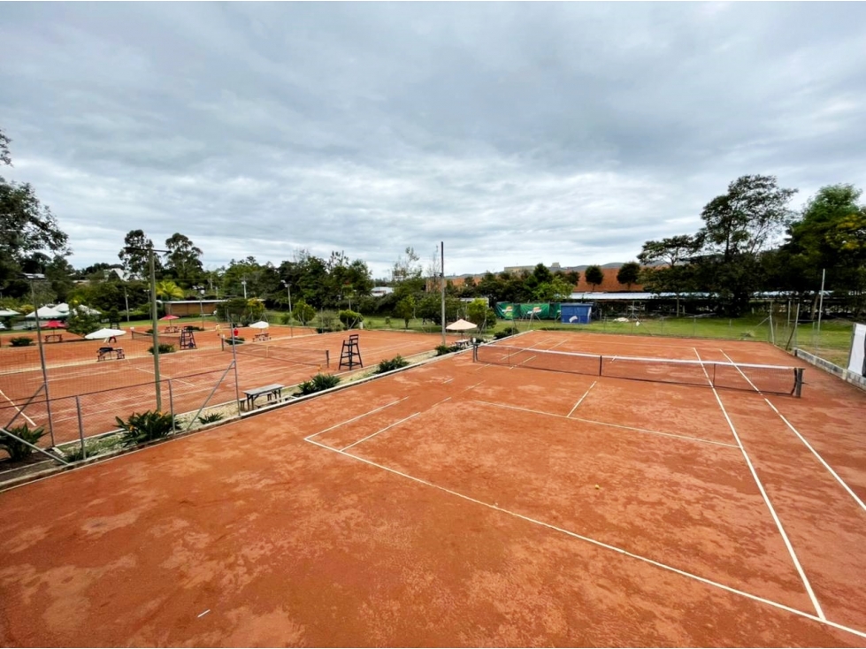 Venta lote comercial en Rionegro cerca al Aeropuerto JMC — foto 2