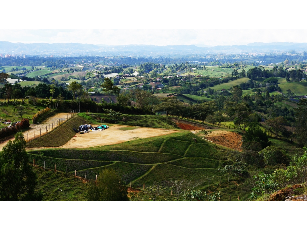 LOTE VIA SAN ANTONIO LA CEJA CON VISTAS DE 2.000 M2 — foto 2