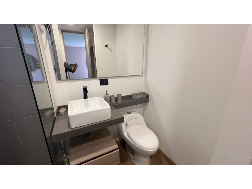 Venta de apartamento en El Retiro con 2 alcobas y balcón — foto 2