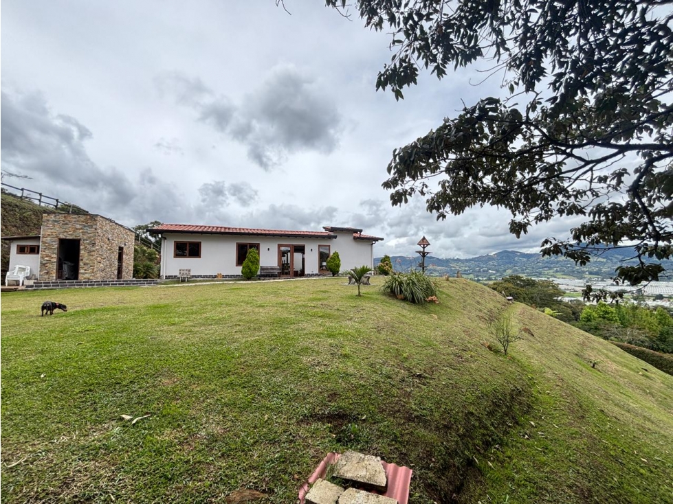 Arriendo casa campestre en La Ceja unidad cerrada con vista — foto 6