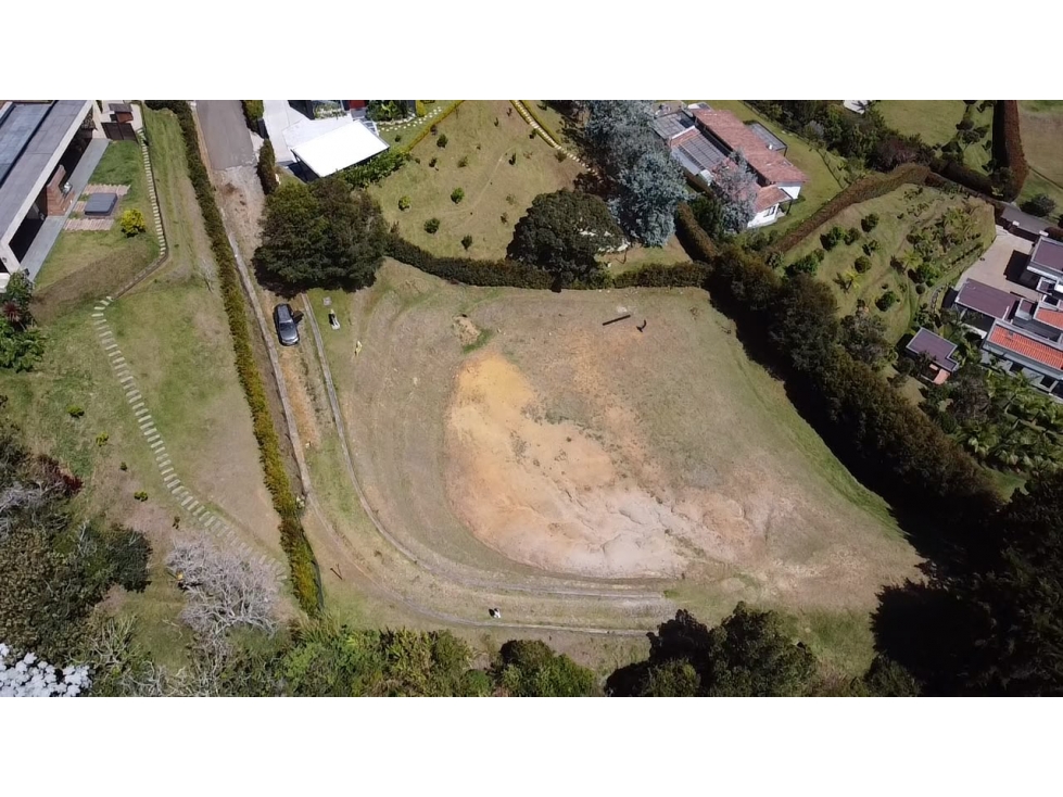 Venta lote en Sajonia con vista al Valle y bosque de reserva — foto 3