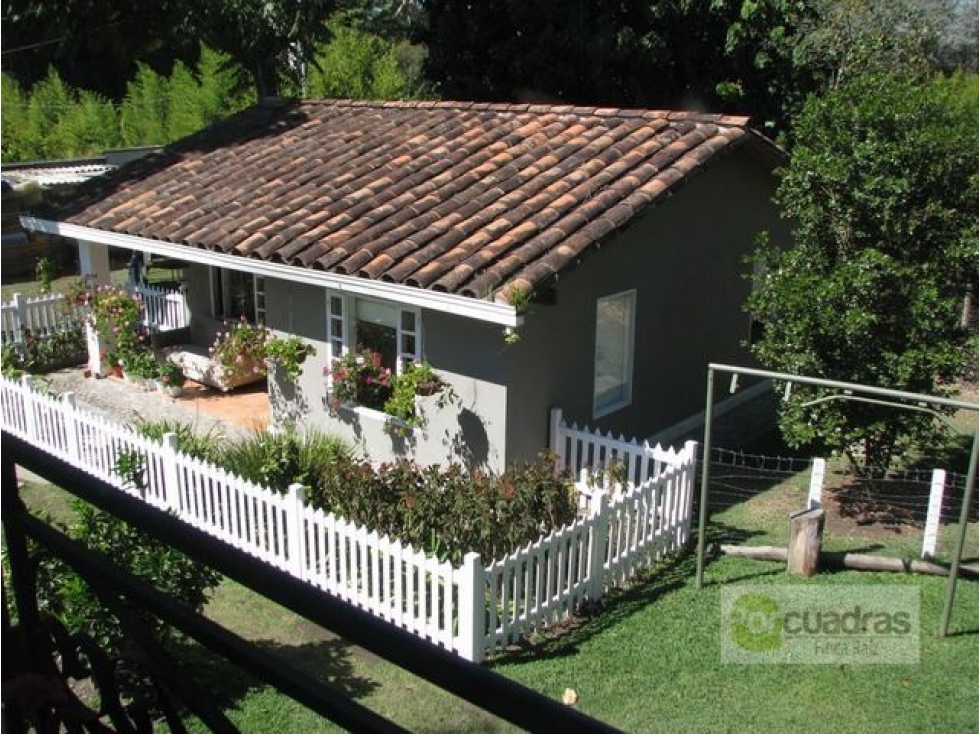 Venta casa campestre en Rionegro sector Caucanas con uso comercial — foto 3