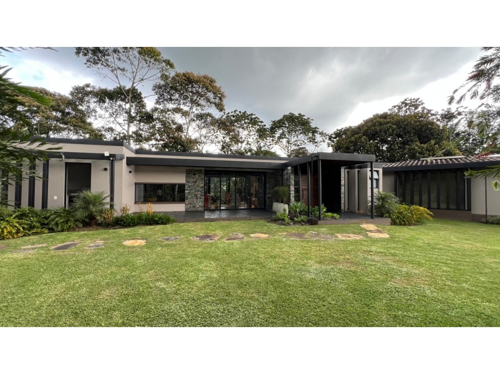 casa campestre con 325 m2 unidad cerrada en el capiro Rionegro