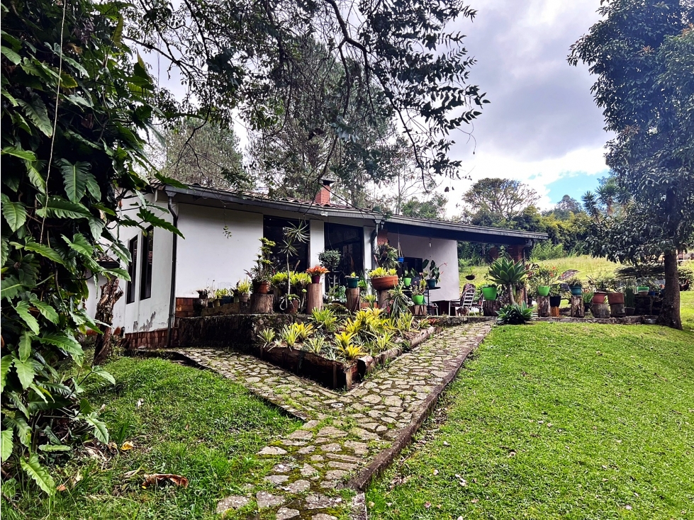 CASA EN RIONEGRO- AEROPUERTO